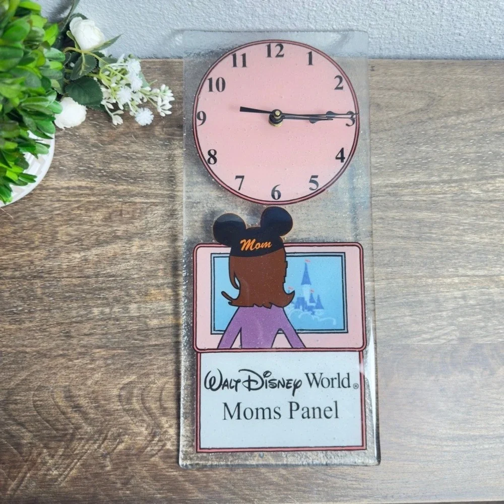 RARE Disney World Moms Panel Clock Fused Glass Signed Disney Collectible award